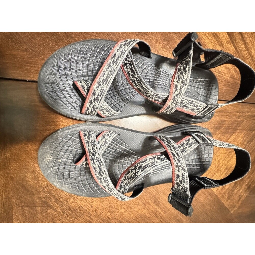 Chaco Sandals Men Black Gray and Red Sandals Vibram Sz 10.5